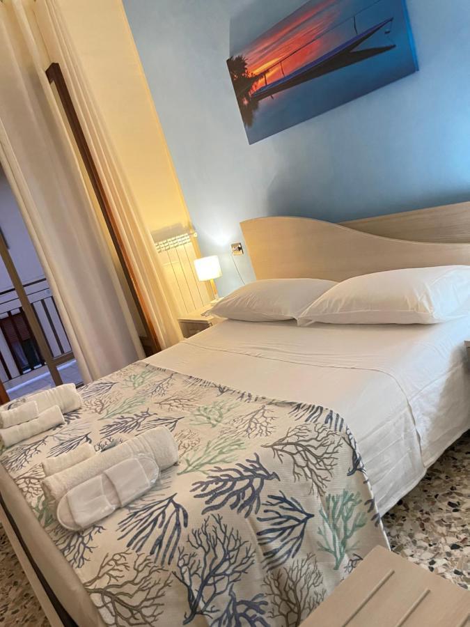B&B Stella In Centro Salerno Exteriör bild